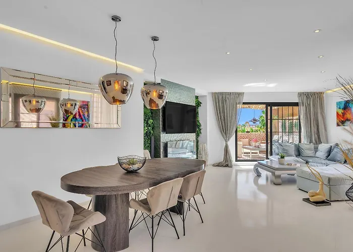 Hacienda Del Sol Penthouse By Finest Lägenhet